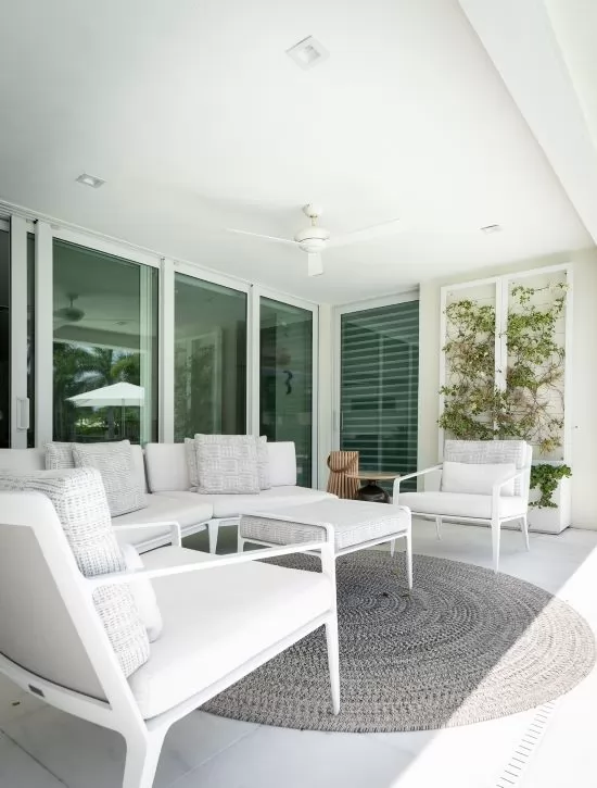 Contente circle Siesta Key 4